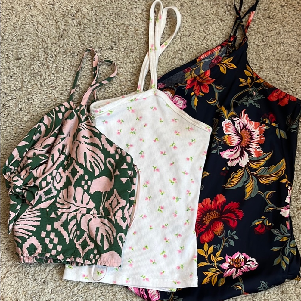 Set of 3 Floral Patterned Women's Tops Set
